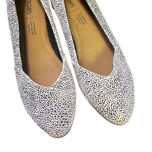 Toms Women's Julie Leopard Print Flat Shoes Size 7 - Picture 2 of 12